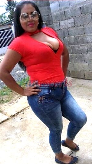 Karla 65903724, Puta en Bethania