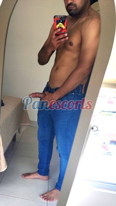 Miguel, Hombre que da masajes en Obarrio (Ciudad de Panamá)