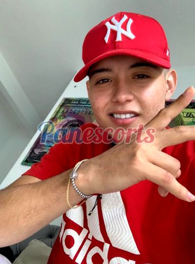 Andres 64676150, Hombre que da masajes eróticos en Ciudad de Panamá