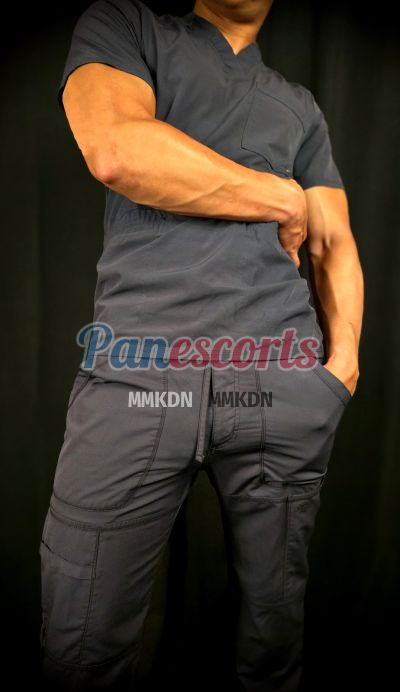 Leonardo Davila, Hombre que da masajes en Paitilla (Ciudad de Panamá)